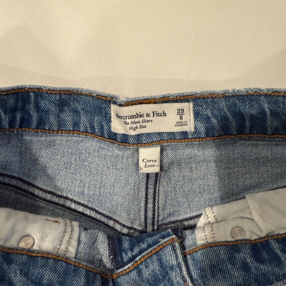 Abercrombie Curve Love Denim Blue Women's Shorts - Picture 2 of 3
